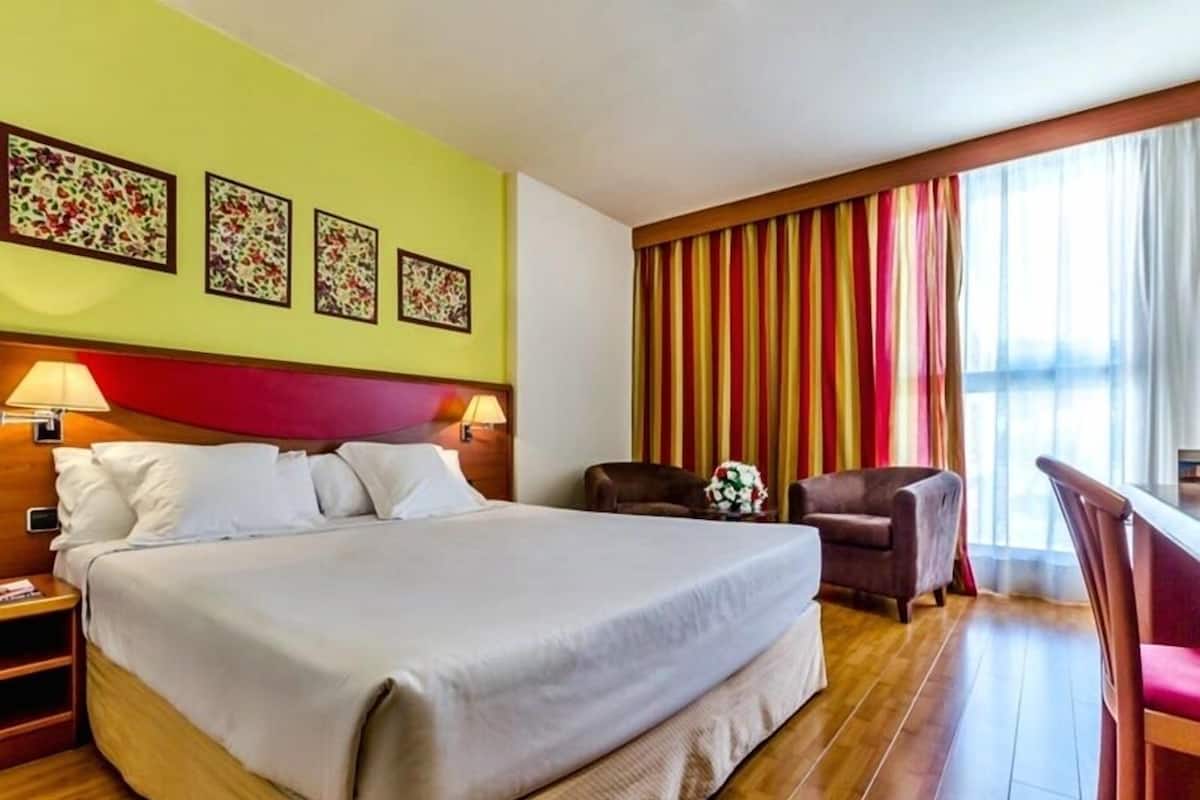 Superior Double Room | Minibar, in-room safe, iron/ironing board, free WiFi