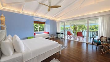 Miss Evelyn Balcony Suites