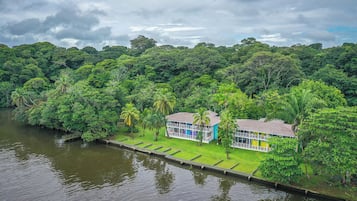 Miss Evelyn Balcony Suites | Kameruitzicht