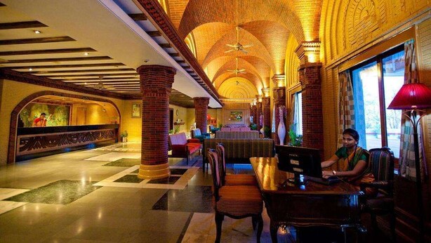 Lobby - Tara Comfort Hotel (Ramoji Film City)