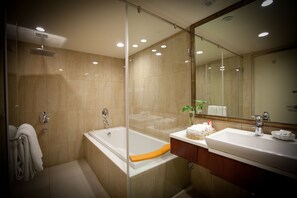 Bathroom - Hotel Sitara (Hyderabad)