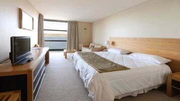 Suite Junior, 1 trÚs grand lit | Minibar, coffres-forts dans les chambres, décoration personnalisée