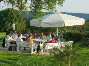 Garden - Seehotel Zur Hopfenkönigin (Spalt)