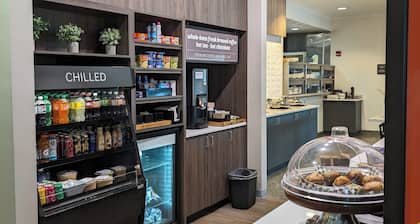 Hilton Garden Inn Ottawa Airport