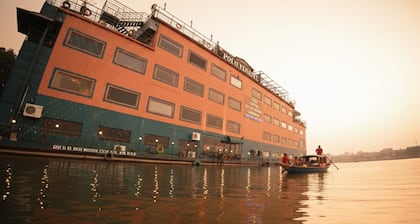 Polo Floatel Kolkata