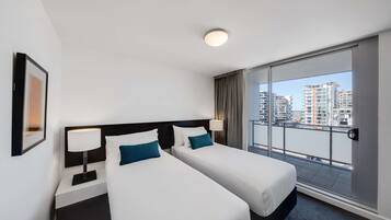Minibar, in-room safe, individually decorated, individually furnished