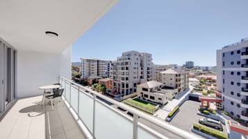 Apartment, 2 Bedrooms, Connecting Rooms | 1 bedroom, minibar, in-room safe, desk