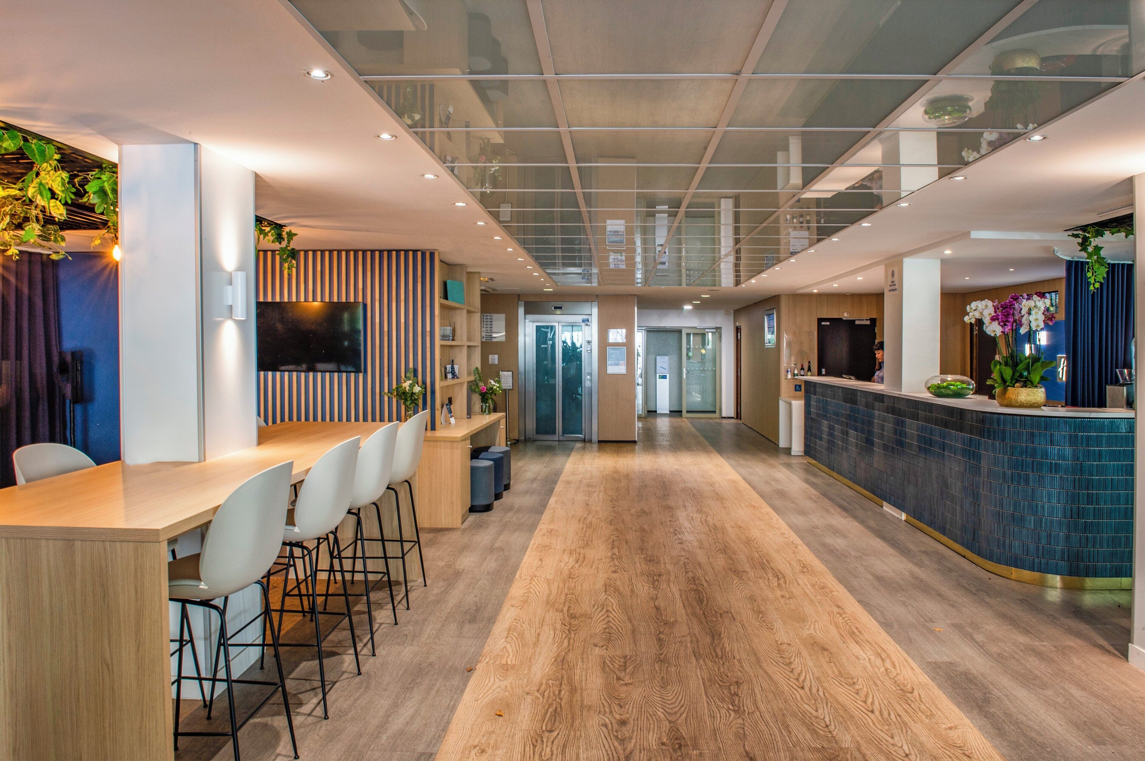 Photo - Holiday Inn Express Paris-Canal De La Villette by IHG