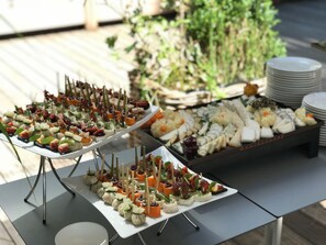 Dining - Holiday Inn Express Paris-Canal de la Villette by IHG (Paris)