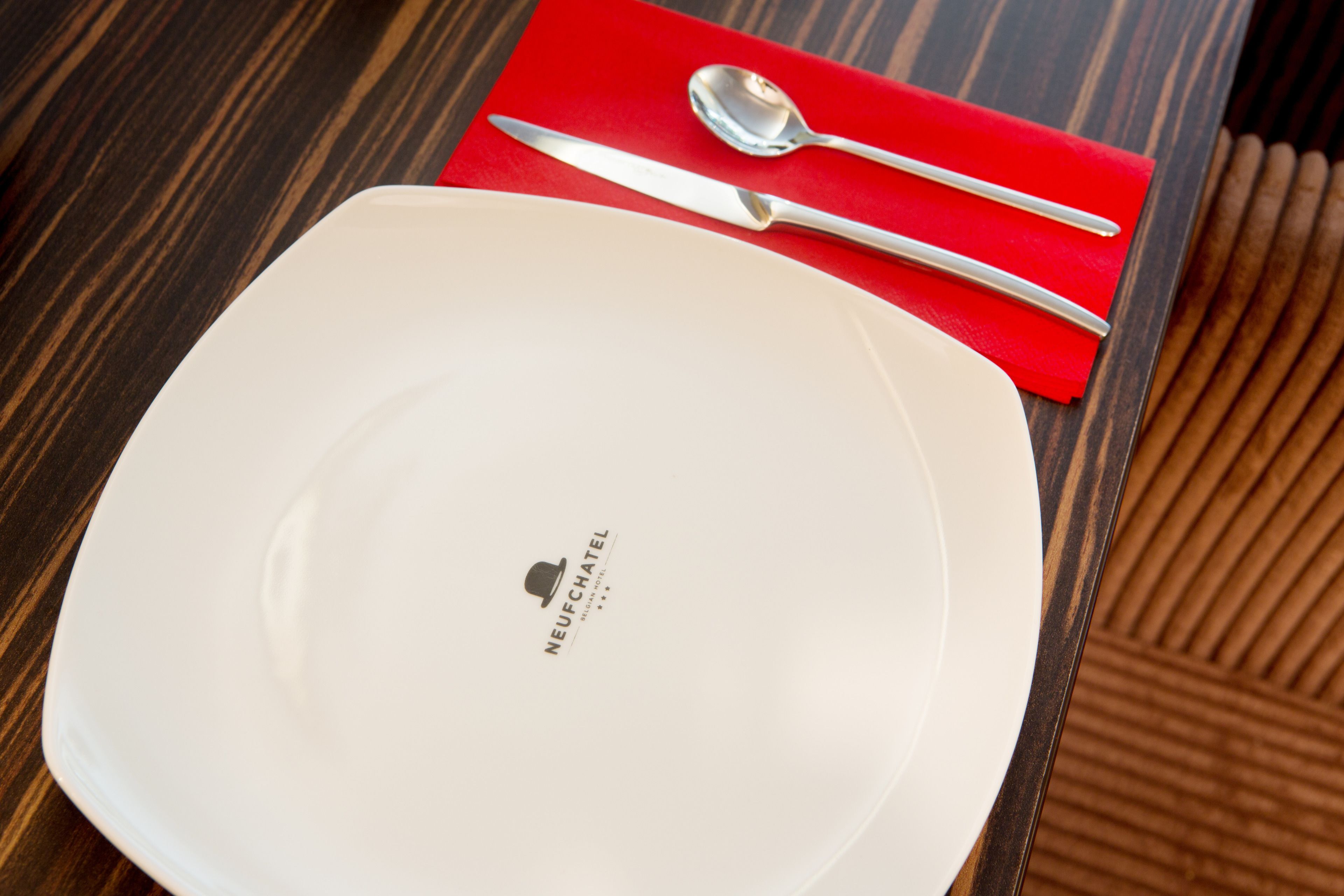 daily buffet breakfast (eur 14 per person)