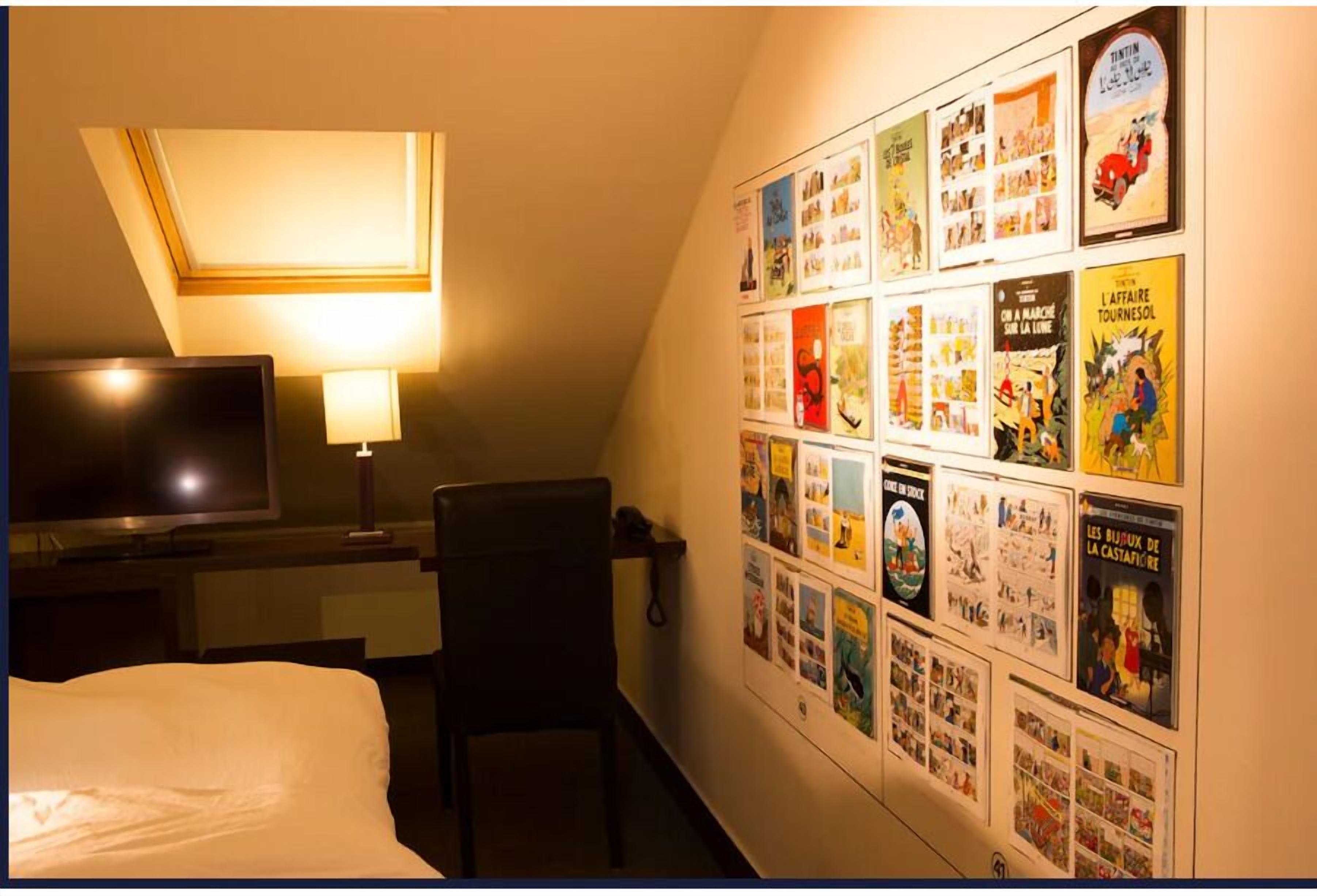 Yhden hengen perushuone (Compact) | Ylelliset vuodevaatteet, yksilöllisesti sisustettu, työpöytä