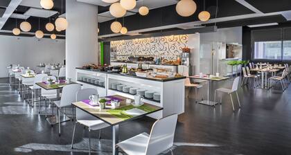 Hotel Zentral Castellana Norte