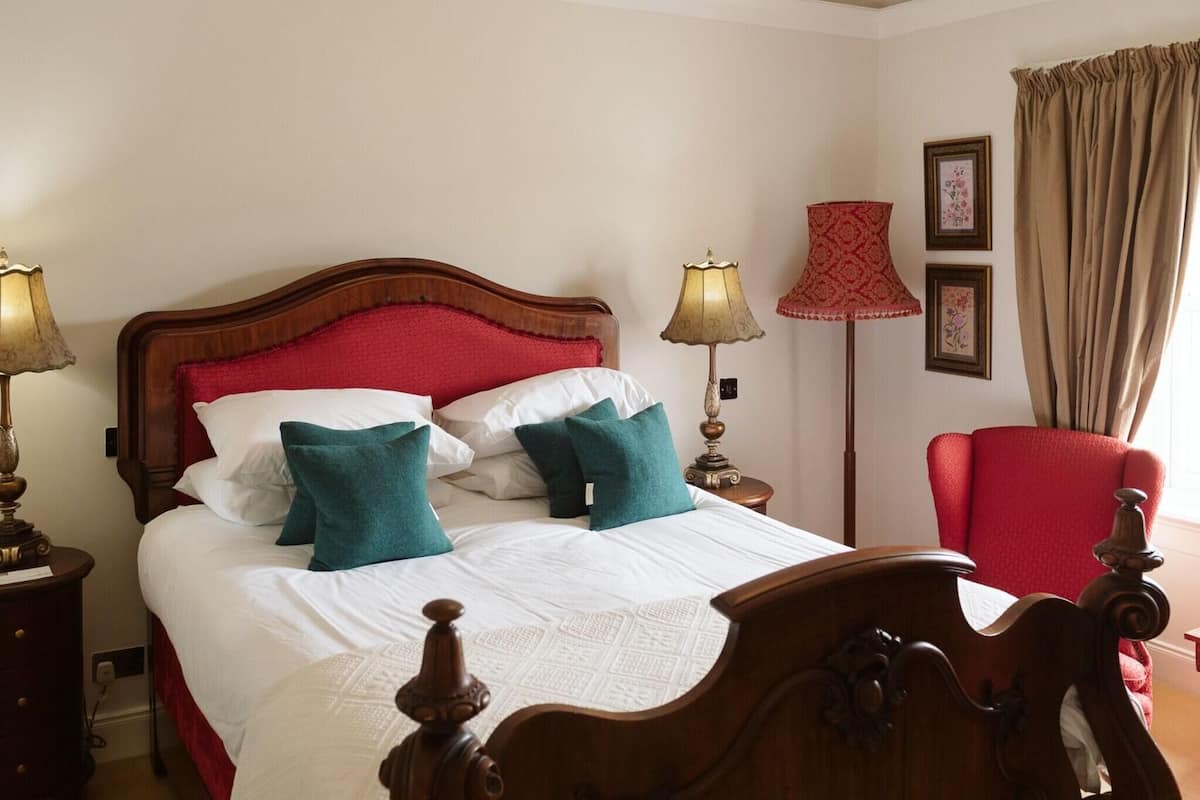 Premium bedding, desk, iron/ironing board, cribs (free)