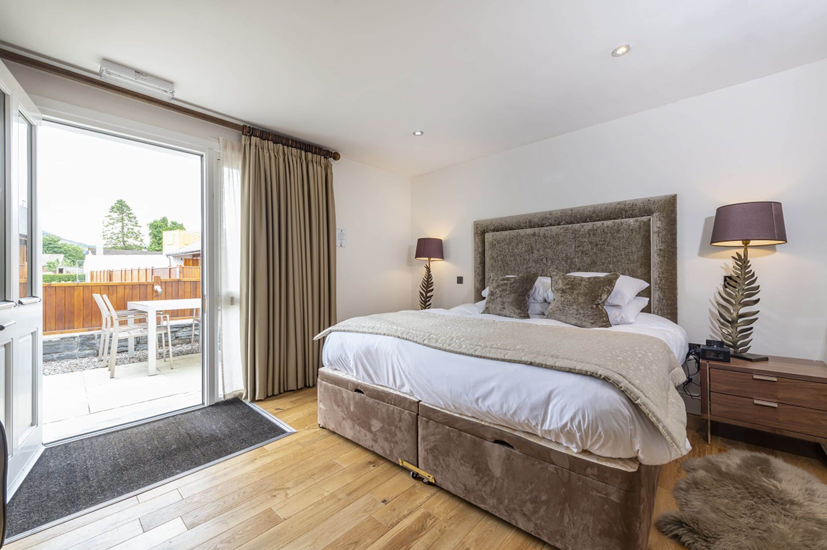 double or twin room (garden) | premium bedding, desk, iron/ironing board, free cots/infant beds