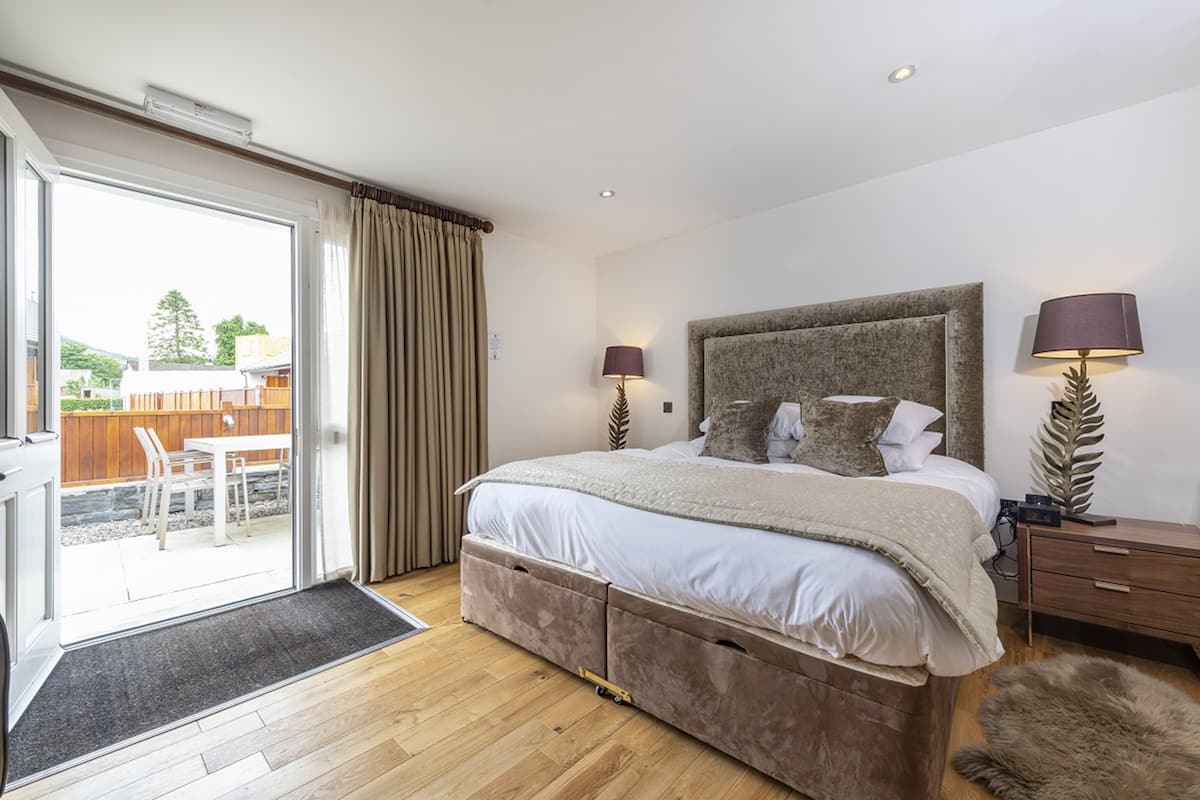 double or twin room (garden) | premium bedding, desk, iron/ironing board, free cots/infant beds