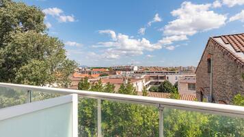 Studio | Een bureau, een strijkplank/strijkijzer, gratis wifi, beddengoed