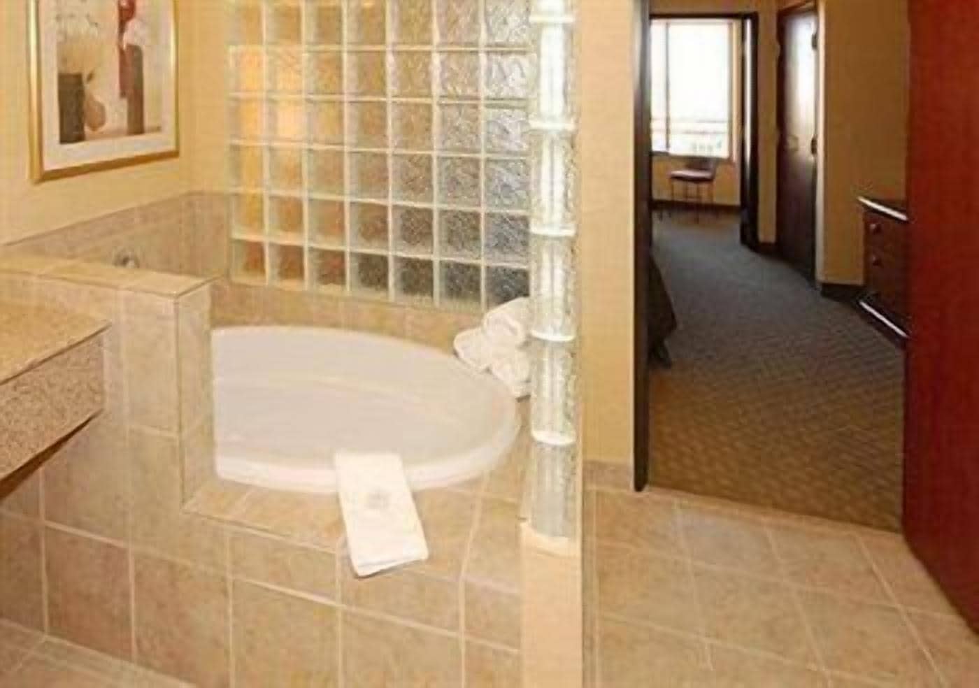 deep-soaking bathtub