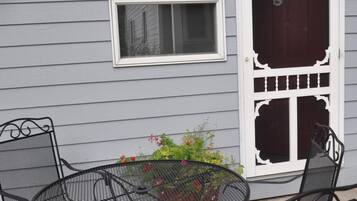 Double Room, 1 Queen Bed with Sofa bed, Patio, Ground Floor | Balcony