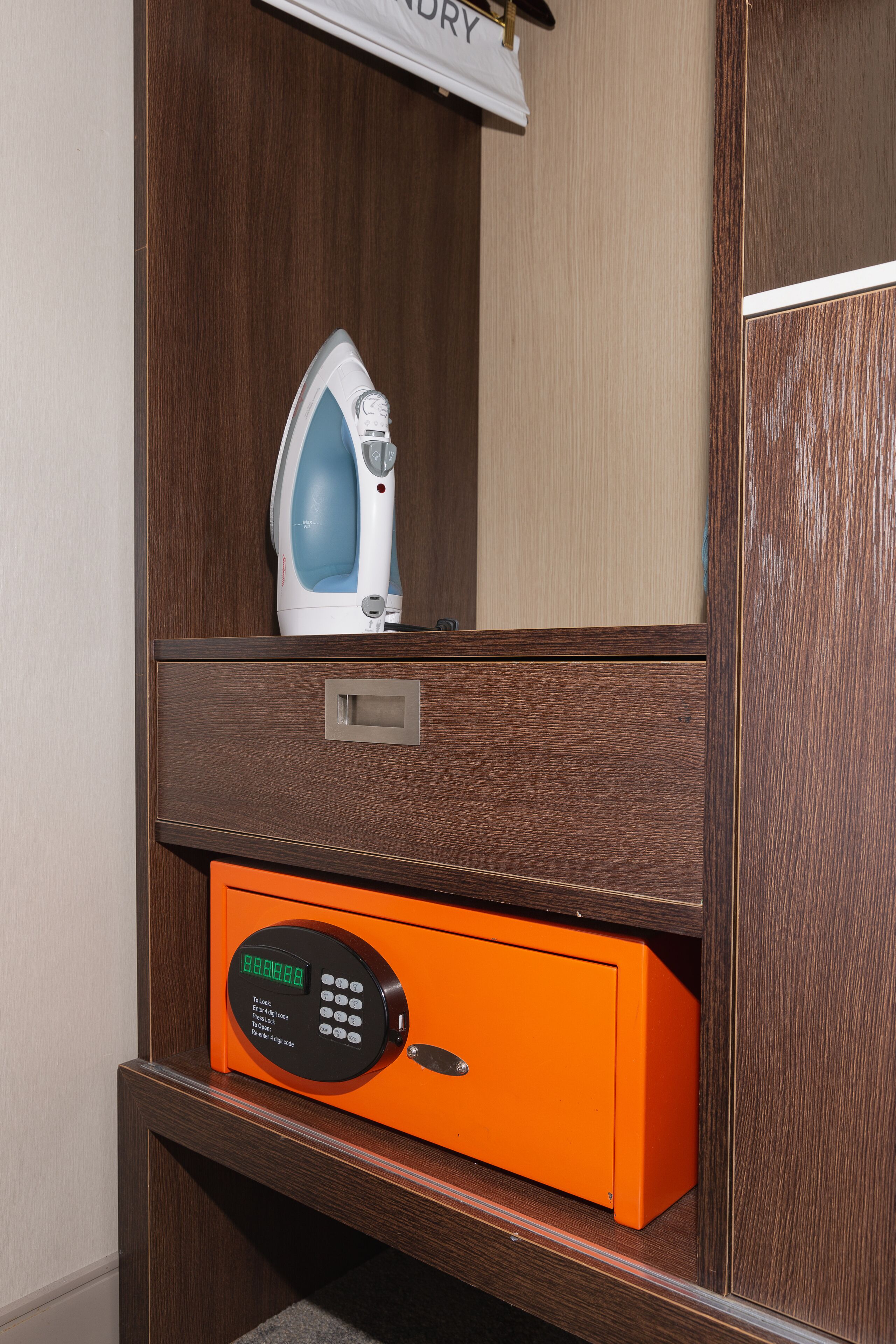 egyptian cotton sheets, premium bedding, down duvets, tempur-pedic beds