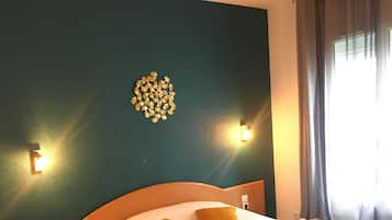 Chambre Double Standard, 1 lit double | Literie de qualité supérieure, décoration personnalisée, bureau