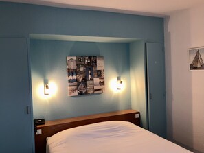 Premium bedding, individually decorated, desk, blackout curtains