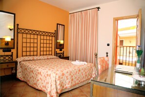 Standard Room - Hotel ELE Santa Bárbara (Castilleja de la Cuesta)