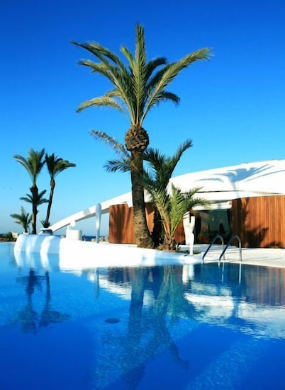 Roda Golf & Beach Resort