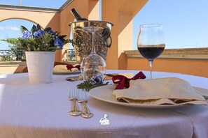 Standard Double Room | Balcony view - Afrodite Boutique Hotel (Bovalino)