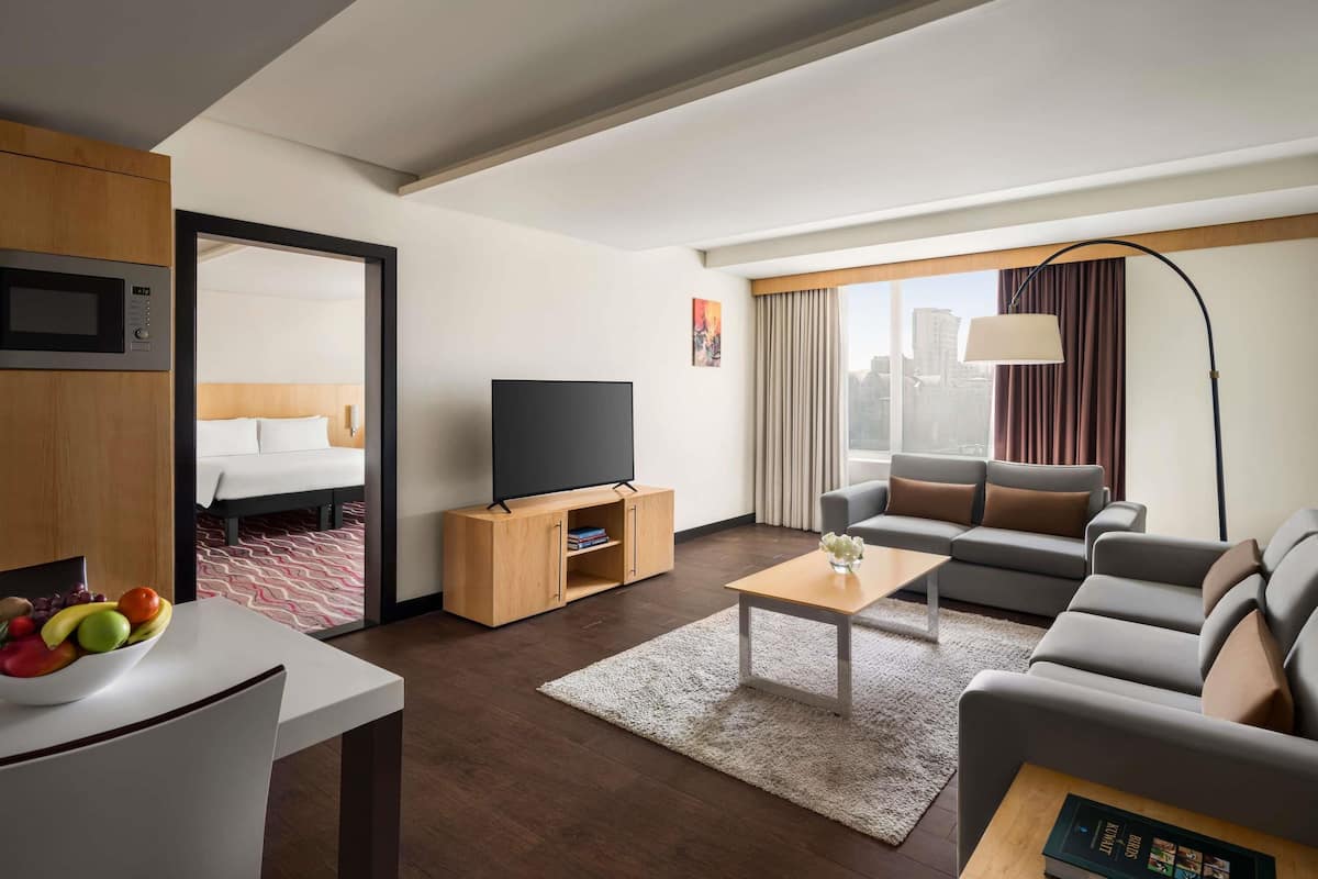 Apartment, 1 Bedroom | Premium bedding, in-room safe, desk, laptop workspace