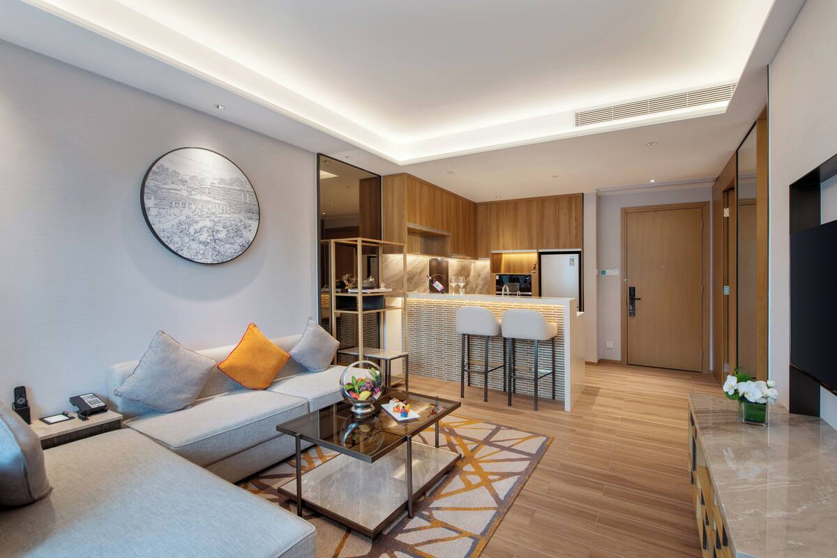 One Bedroom and Living room Apartment | 1 bedroom, premium bedding, in-room safe, desk