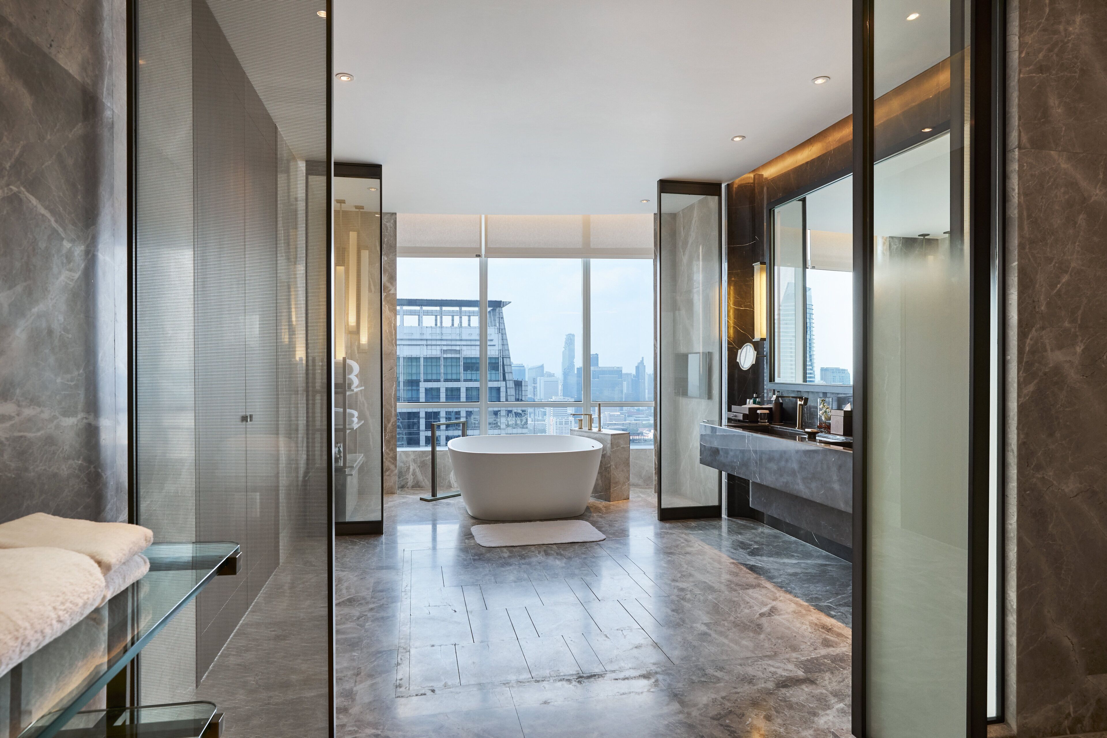 royal suite | bathroom | free toiletries, hair dryer, bathrobes, slippers