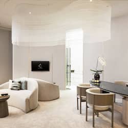 Couples treatment room(s), sauna, hot tub, steam room