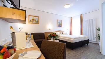 Minibar, in-room safe, desk, soundproofing