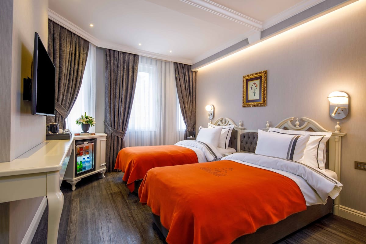 Standard Twin Room | 1 bedroom, Egyptian cotton sheets, premium bedding, minibar