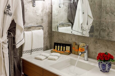 Amiral Palace Hotel Boutique Class - Image 59
