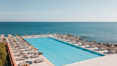 Eden Roc Resort Hotel