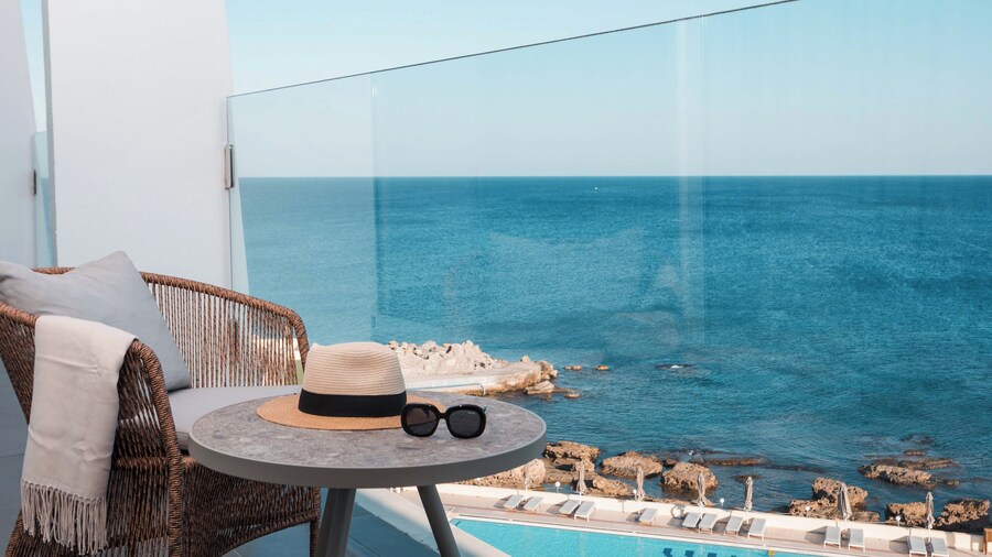 Eden Roc Resort Hotel