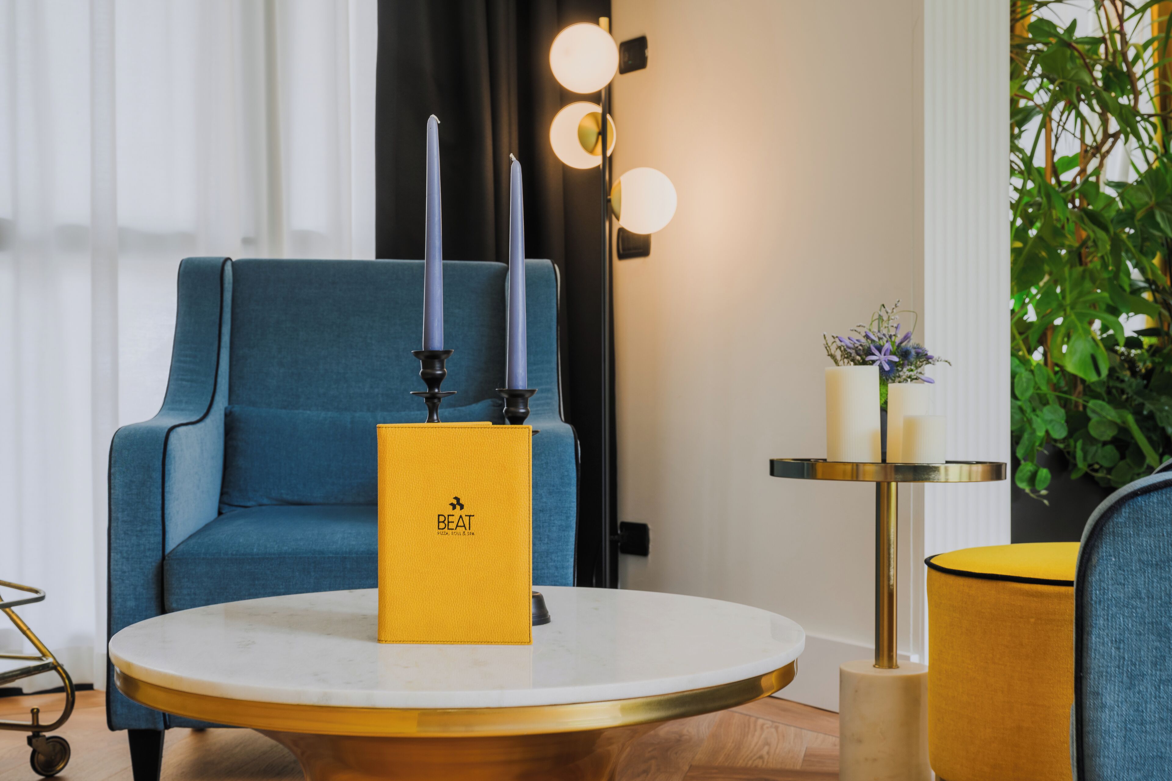 breakfast and dinner served, international cuisine