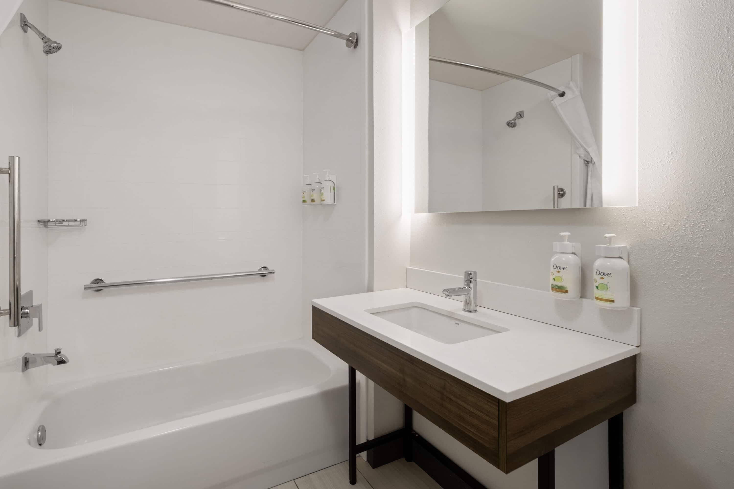 Photo - La Quinta Inn & Suites by Wyndham Savannah Airport - Pooler