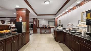 Free daily continental breakfast