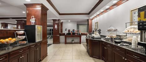 Free daily continental breakfast