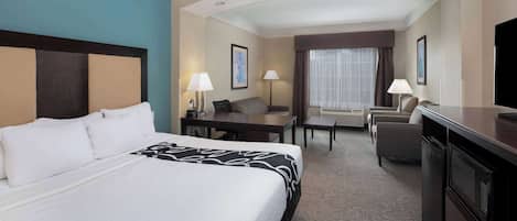 Ropa de cama de alta calidad, colchones con pillow-top y escritorio