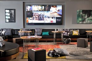 Lobby - MOXY Phoenix Tempe/ASU Area (Tempe)