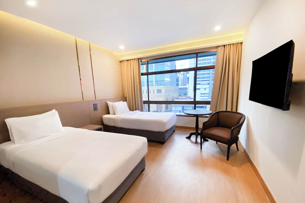 Executive Twin Room | 1 quarto, frigobar, cofres nos quartos, escrivaninha
