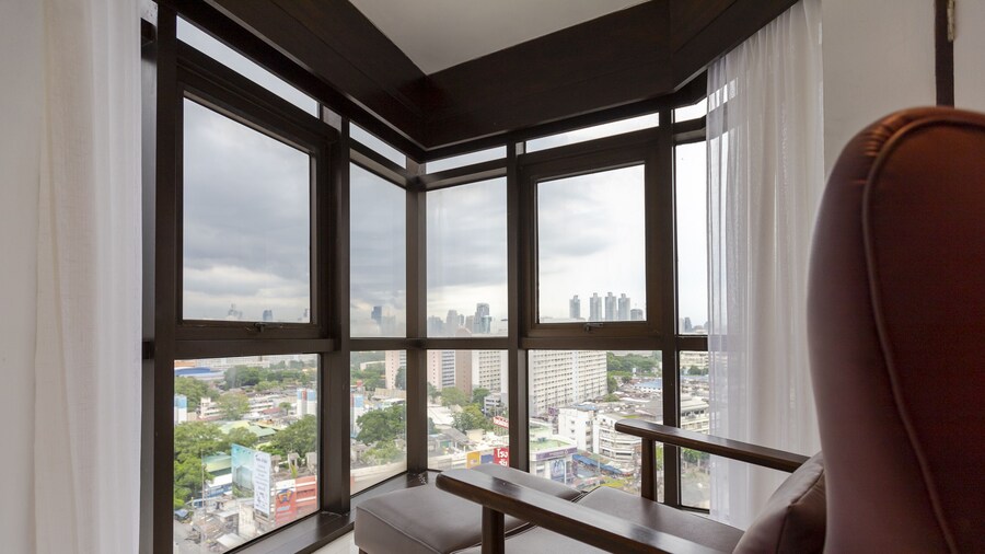 ピナクル ルンピニ パーク ホテル