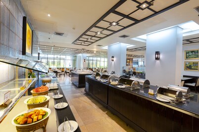 Pinnacle Lumpini Park Hotel