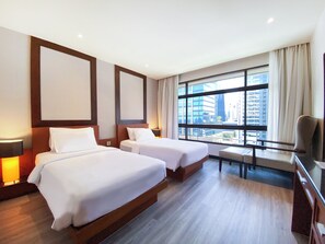 Pinnacle Room- Twin | Minibar, in-room safe, desk, free WiFi - Pinnacle Lumpini Park Hotel (Bangkok)
