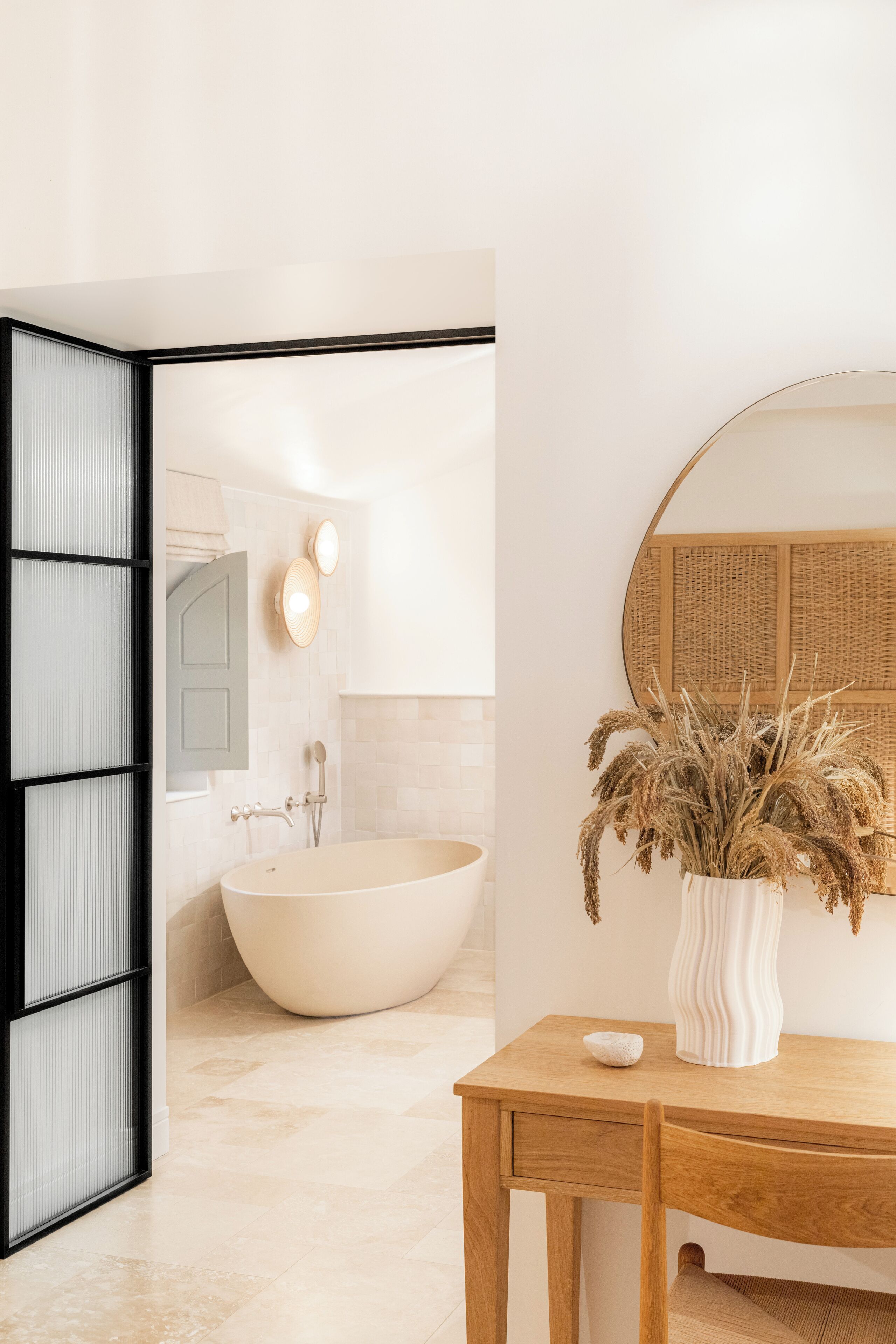 1 bedroom, premium bedding, free minibar, in-room safe