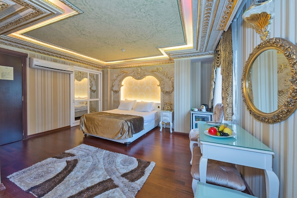 Junior Suite, 1 Bedroom, City View