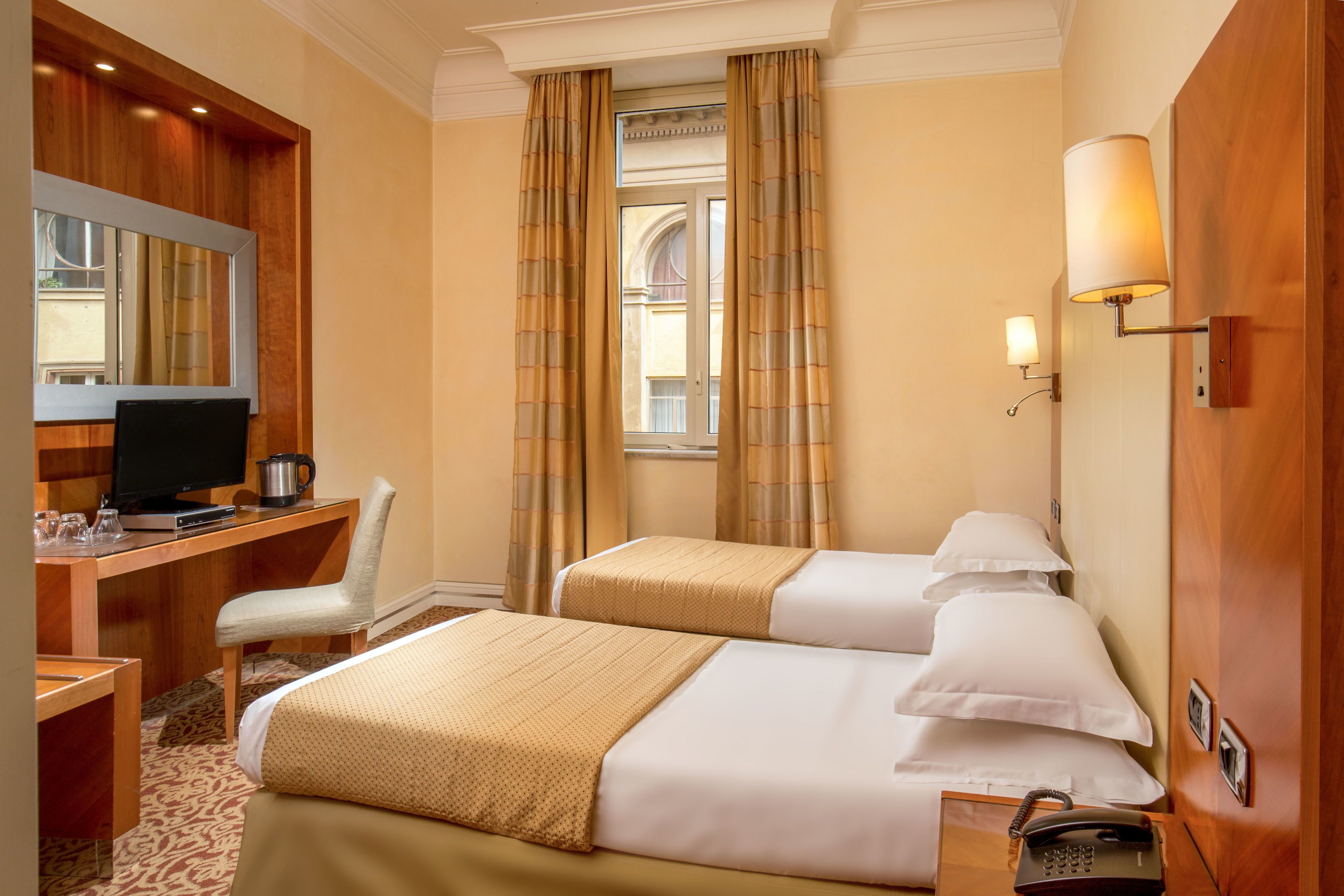 Foto - Suite Opera Rooms